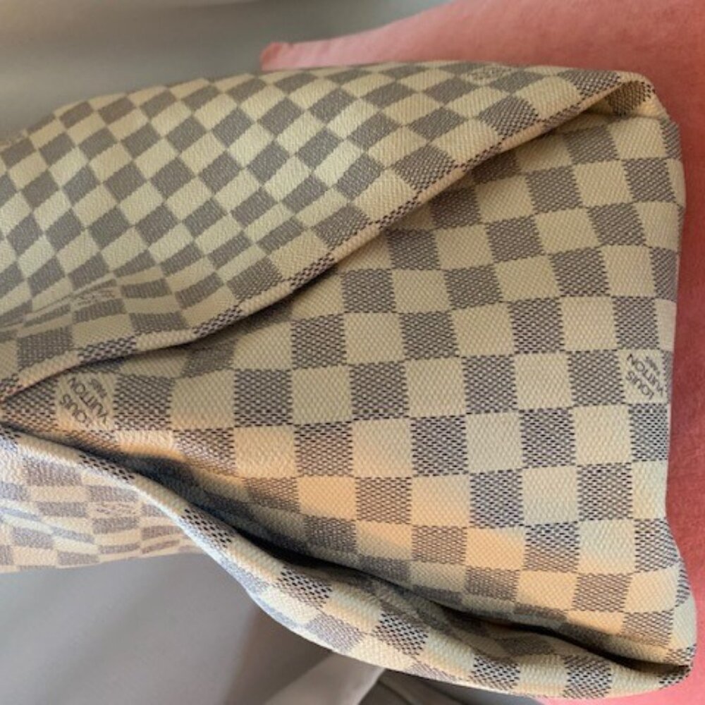 Louis Vuitton Artsy Damier Azur MM Bag - Picture 7 of 11